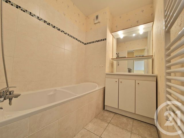 Afficher la photo en grand Appartement F2 à vendre - 2 pièces - 43.28 m2 - DINARD - 35 - BRETAGNE - Century 21 Immécom