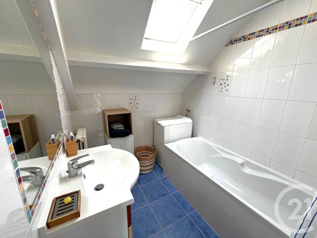 Appartement F2 bis à vendre - 2 pièces - 44.9 m2 - DINARD - 35 - BRETAGNE - Century 21 Immécom