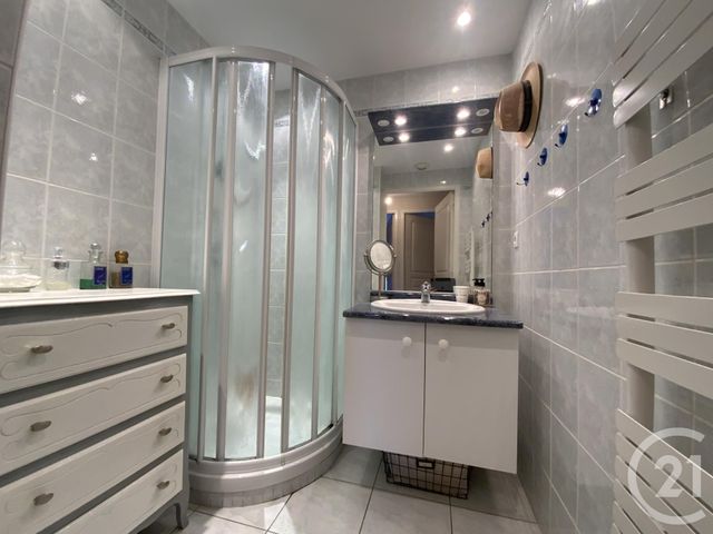 Appartement T3 à vendre - 3 pièces - 60.01 m2 - DINARD - 35 - BRETAGNE - Century 21 Immécom