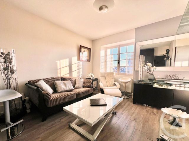 Appartement T2 à vendre - 2 pièces - 38.43 m2 - DINARD - 35 - BRETAGNE - Century 21 Immécom