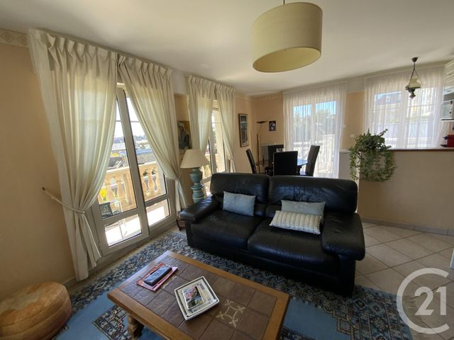 Afficher la photo en grand Appartement F2 à vendre - 2 pièces - 45.99 m2 - DINARD - 35 - BRETAGNE - Century 21 Immécom