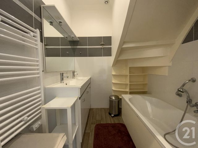 Afficher la photo en grand maison à vendre - 5 pièces - 99.49 m2 - LA RICHARDAIS - 35 - BRETAGNE - Century 21 Immécom