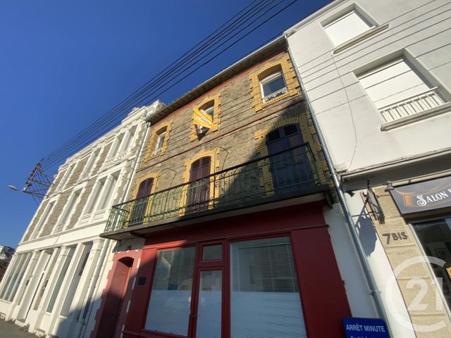 Afficher la photo en grand Appartement T4 à vendre - 4 pièces - 56.9 m2 - DINARD - 35 - BRETAGNE - Century 21 Immécom